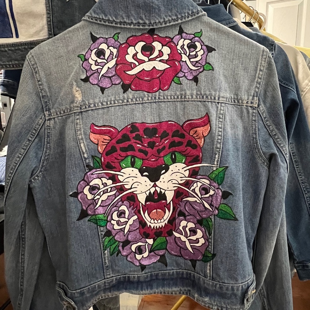 Hand-Painted Cheetah Denim Jacket - Tattoo Style - Denim Jacket